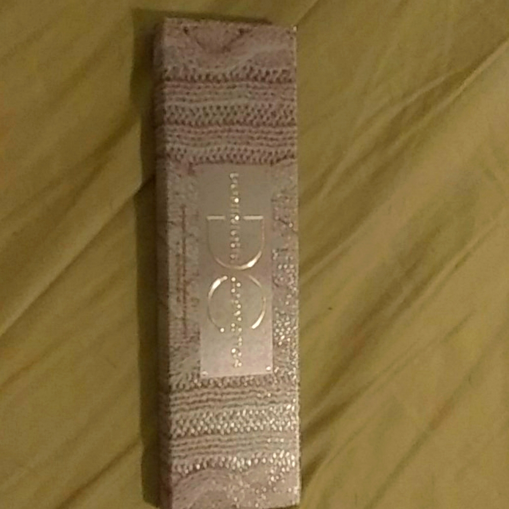 Dominique Cosmetics eyeshadow pallet